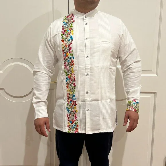 Hand Made Long Sleeve San Antonino embroidery Mexican guayabera Shirt. - Picture 1 of 11